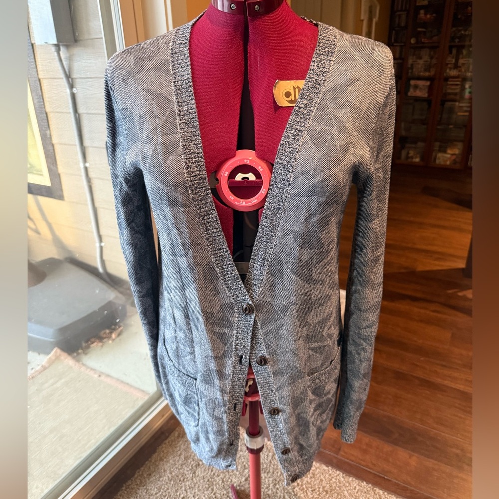 Reversible Origami Cardigan - Picture 4 of 6